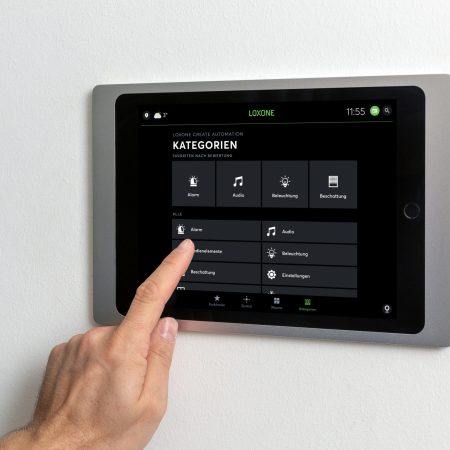 (c)Loxone_iPad-Wallmount_4